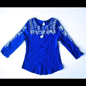 Lucky brand top w/ embroidery